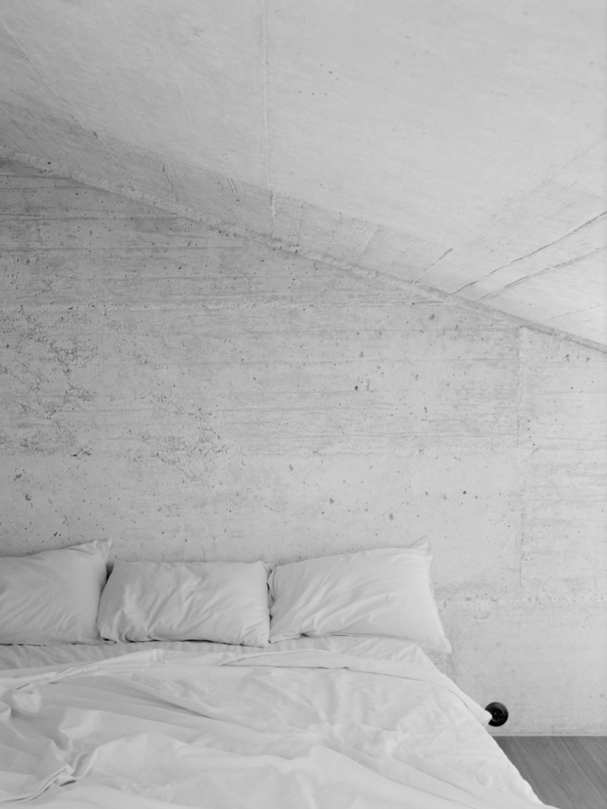 exposed-blockwork interior of pretpec