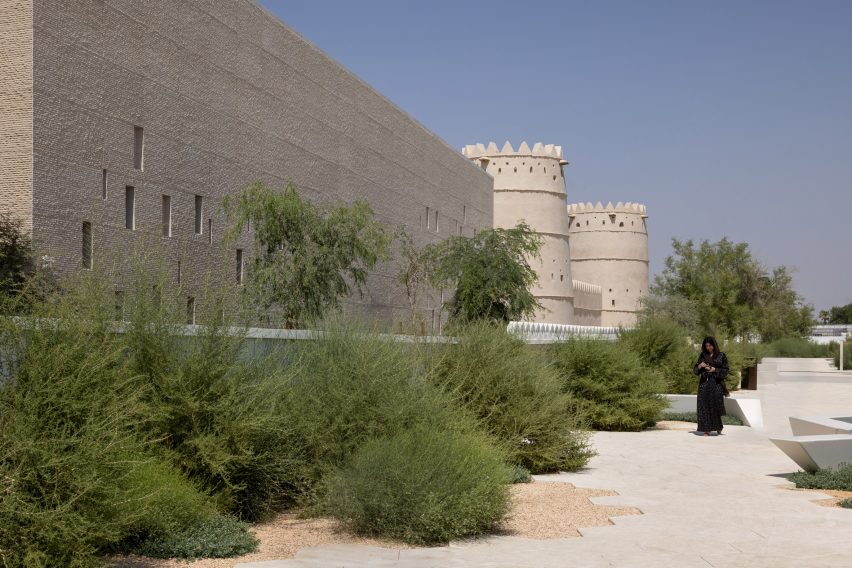 al ain museum by dabbagh architects