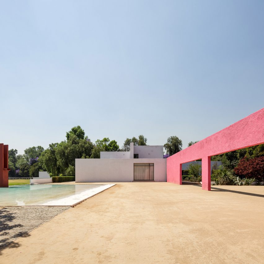 cuadra by luis barragan