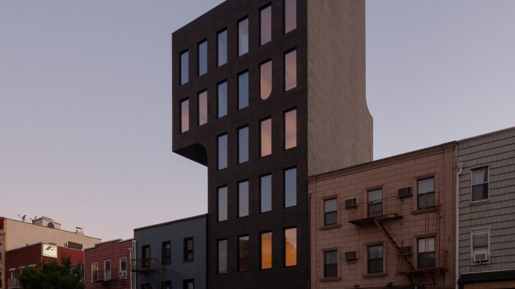 Dezeen Debate features cantilevered housing in Williamsburg