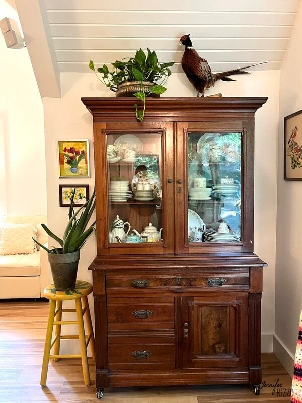 Ways to Repurpose China Cabinets