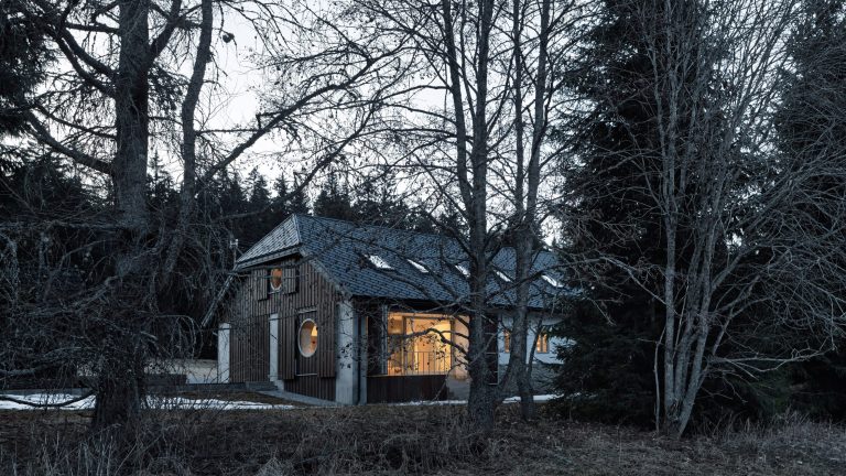 Dezeen Debate features cottage hailed as “a truly exceptional project”