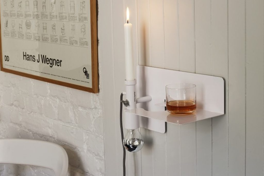 10 Easy Pieces: Bedside Wall Shelves with Lamps