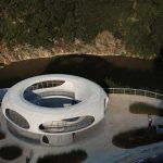 HCCH Studio creates doughnut-shaped pavilion on Chinese mountain