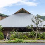 Large metal roof tops off-grid home on Japanese island by Sakai Architects Large metal roof tops off-grid home on Japanese island by Sakai Architects