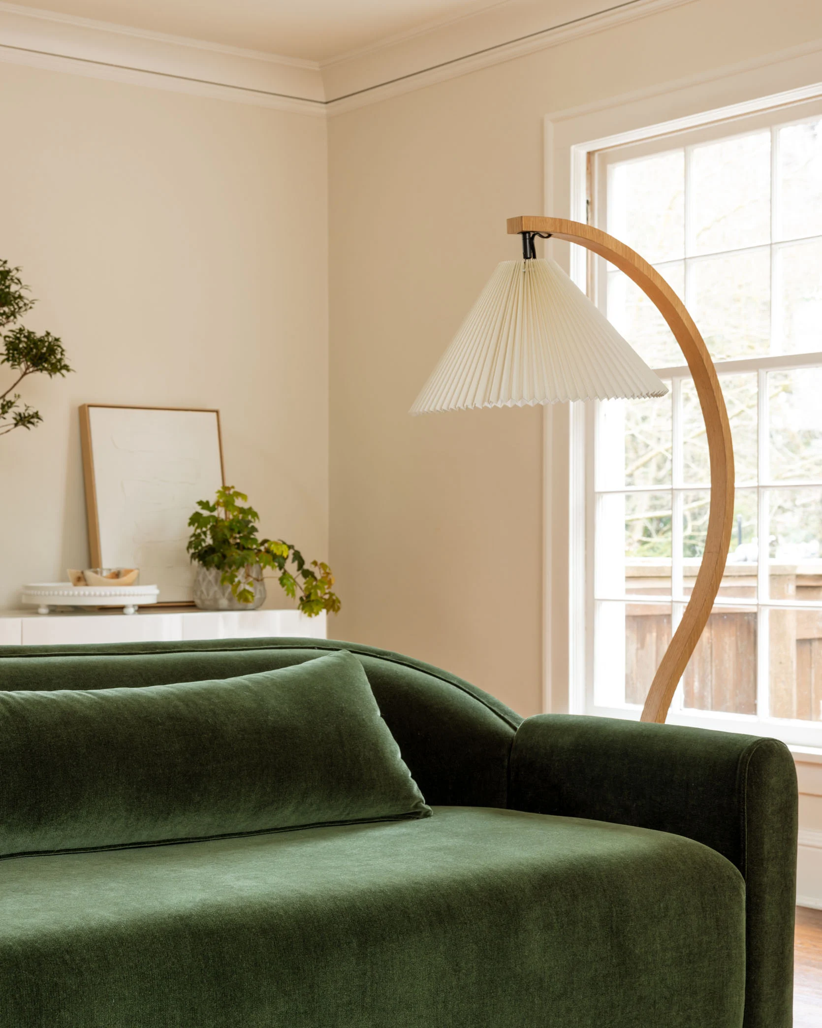 our 12 go-to white/neutral paint colors (+ how to never make the wrong paint choice again) 82 our 12 go-to white/neutral paint colors (+ how to never make the wrong paint choice again)