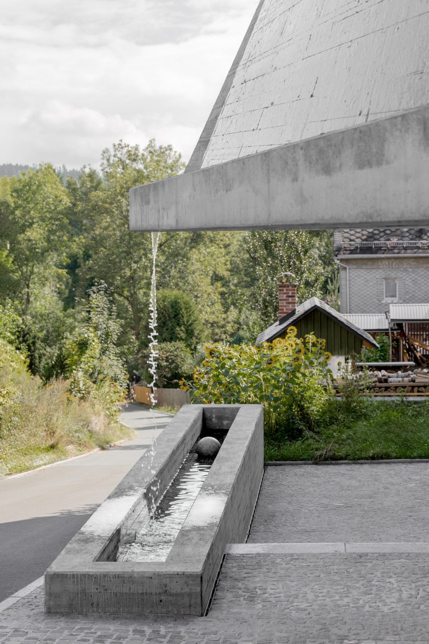 concrete water feature