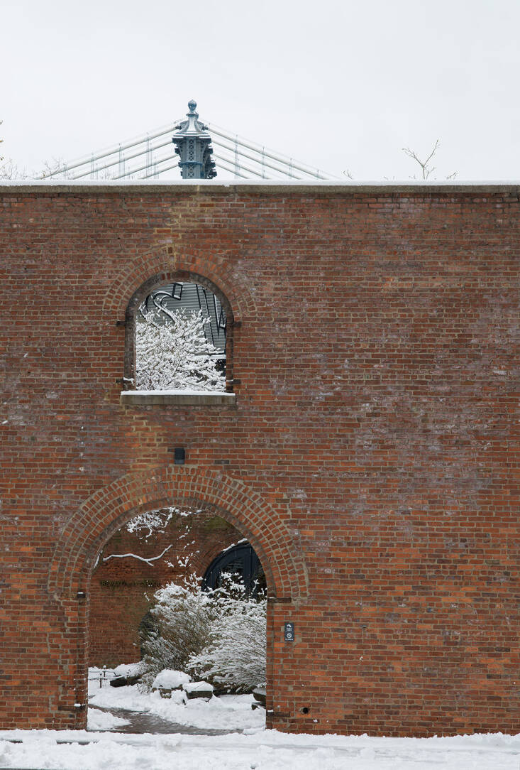 snowscape visit: the max family garden in brooklyn