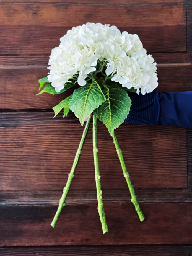 decorate with hydrangeas