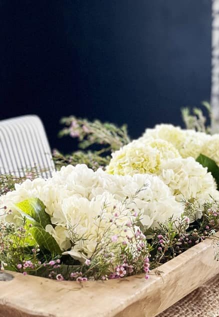 decorate with hydrangeas