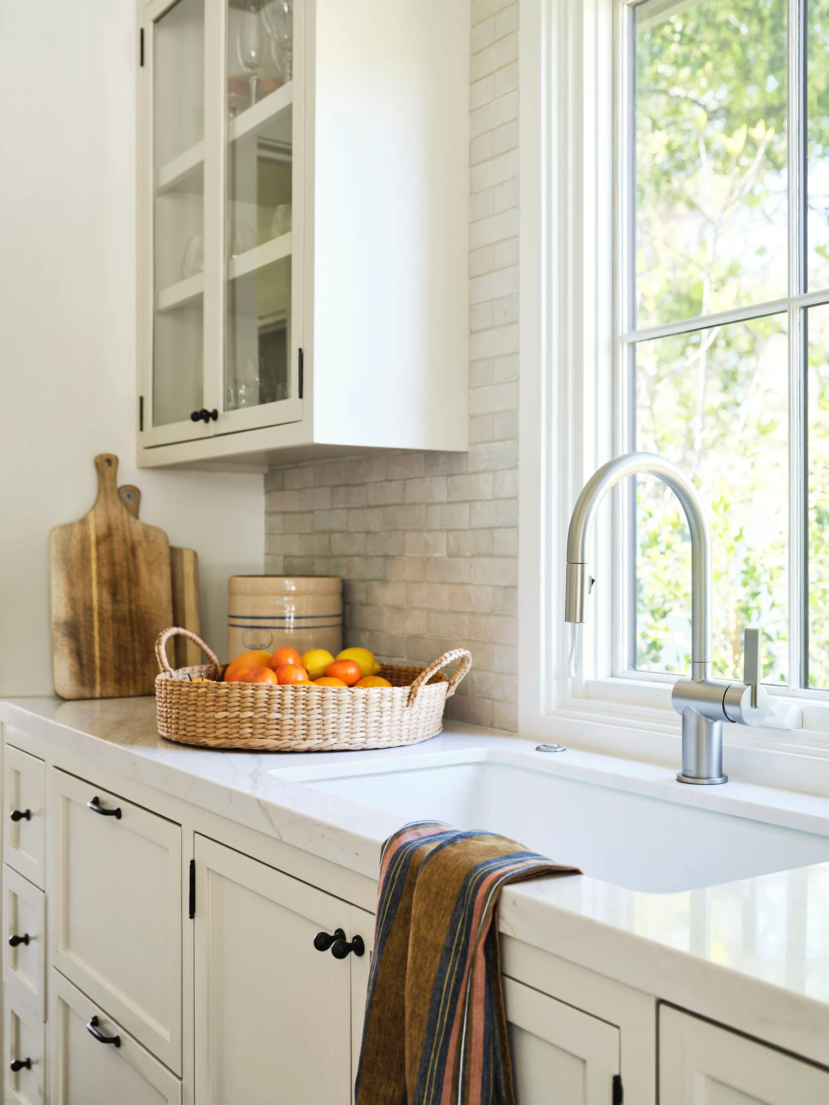 take a tour through this calm, neutral home to get some good inspo (accent walls included) 38 take a tour through this calm, neutral home to get some good inspo (accent walls included)