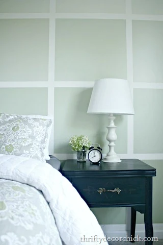 my favorite small, handy diy tools i can't live without! | thrifty decor chick 35 grid ombre paint on wall