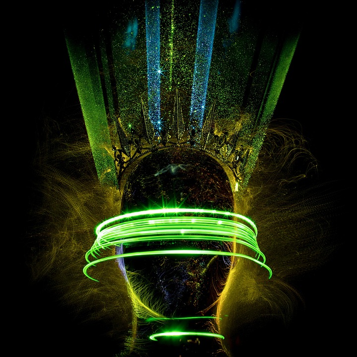 Seasonal Ritual: Autumn’s Breath & Glowing Leaves