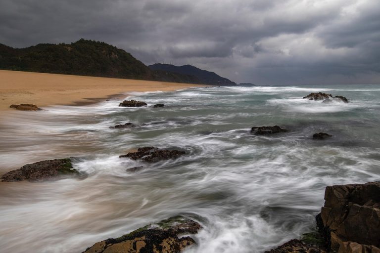 Seasonal Ritual: Autumn’s Hygge Ritual – Embers of Cozy Moments