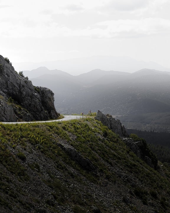 Seasonal Ritual: Embracing the Crisp Mountain Dawn Seasonal Ritual: Embracing the Crisp Mountain Dawn