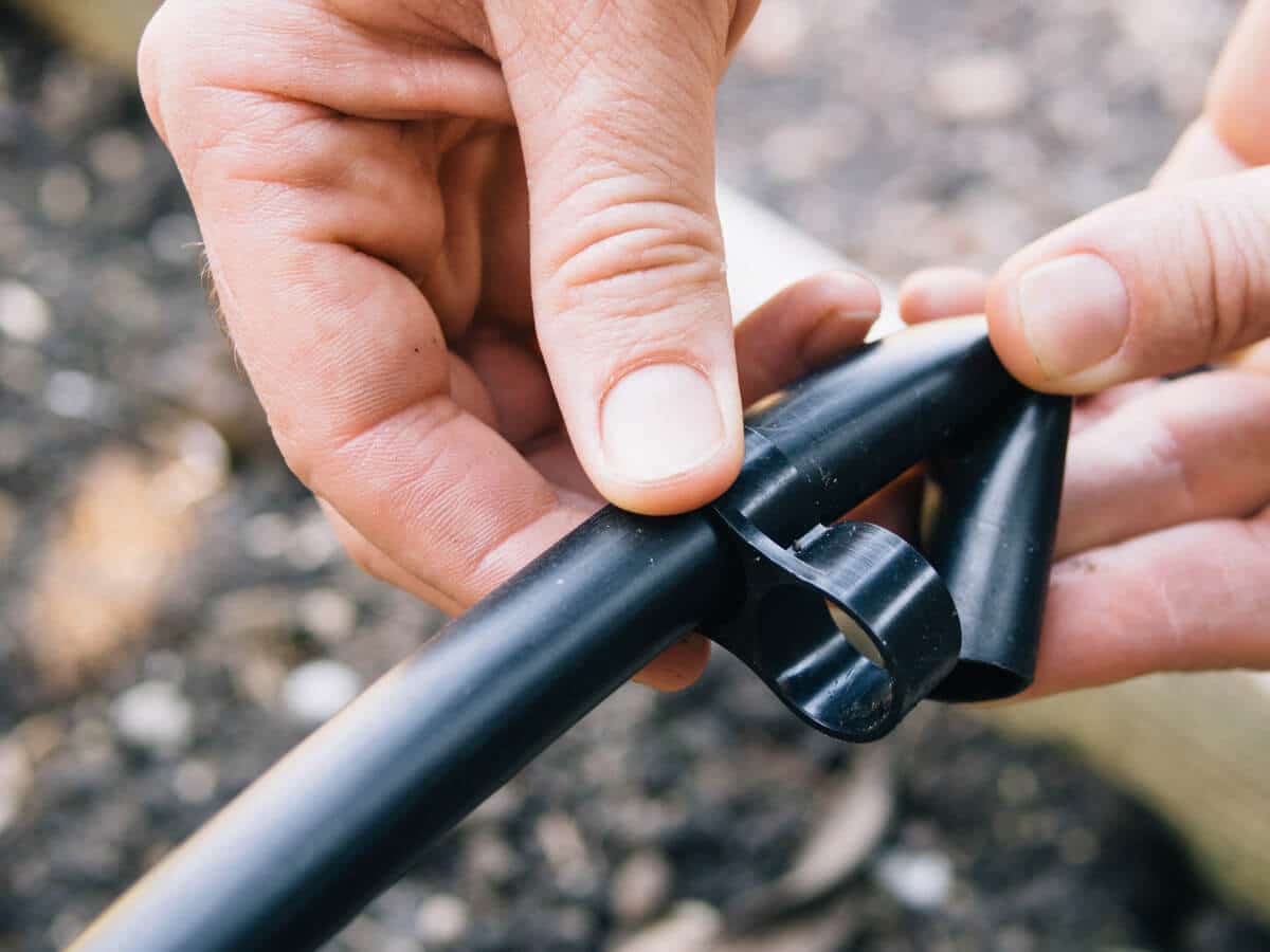 seal off mainline tubing with figure 8