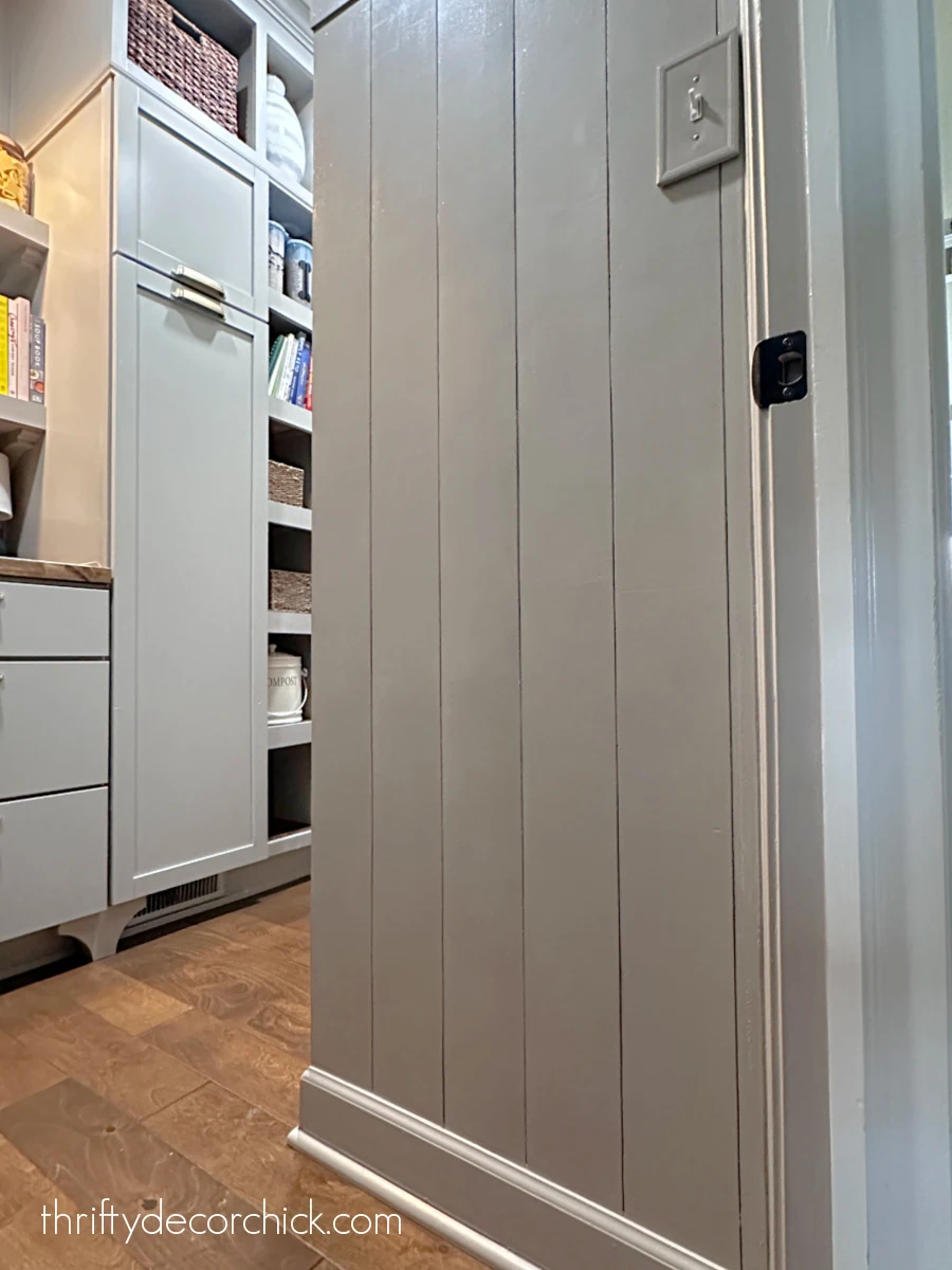 diy vertical wall paneling