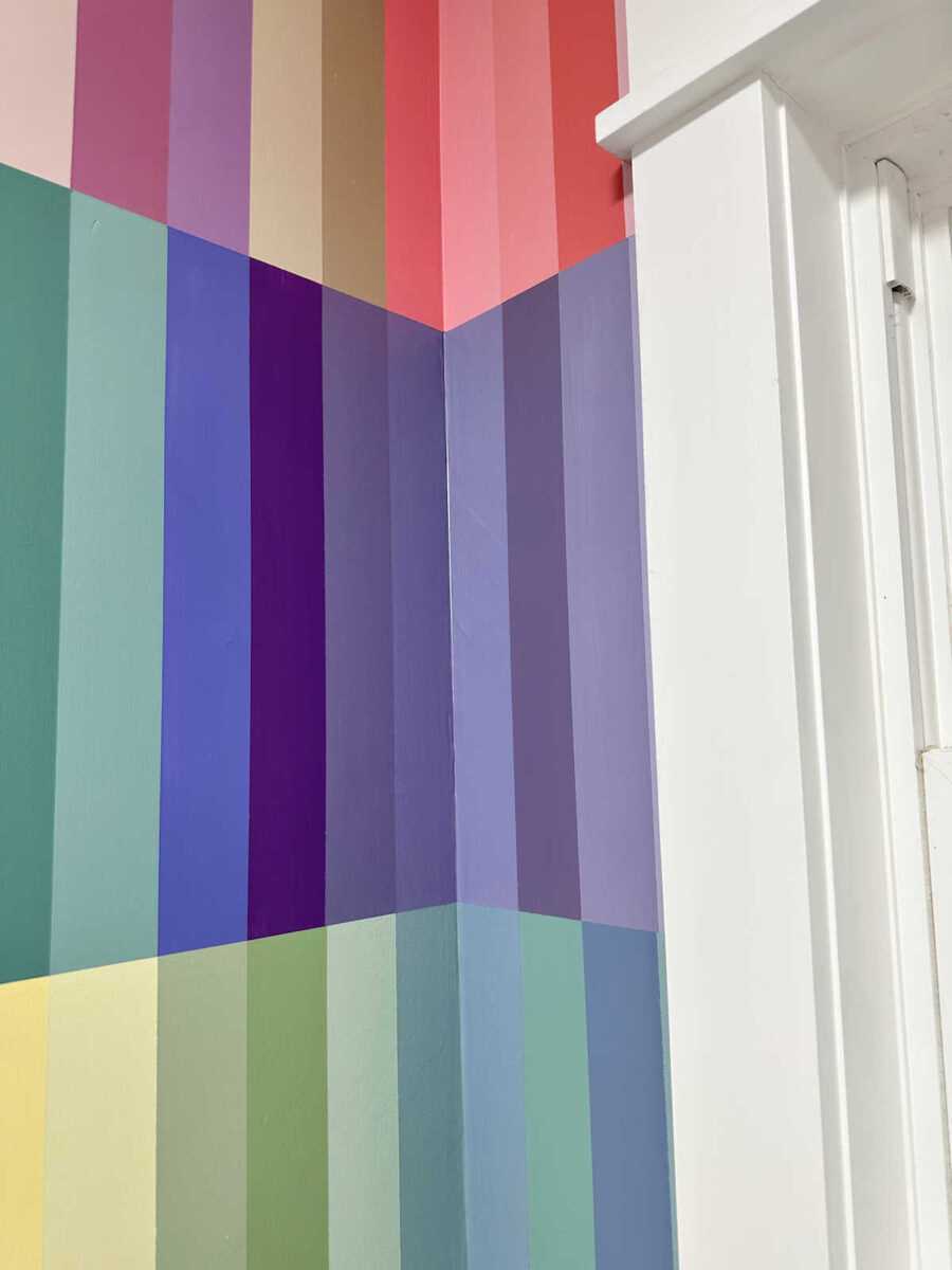 bathroom walls - painted striped wall design (35 colors!)