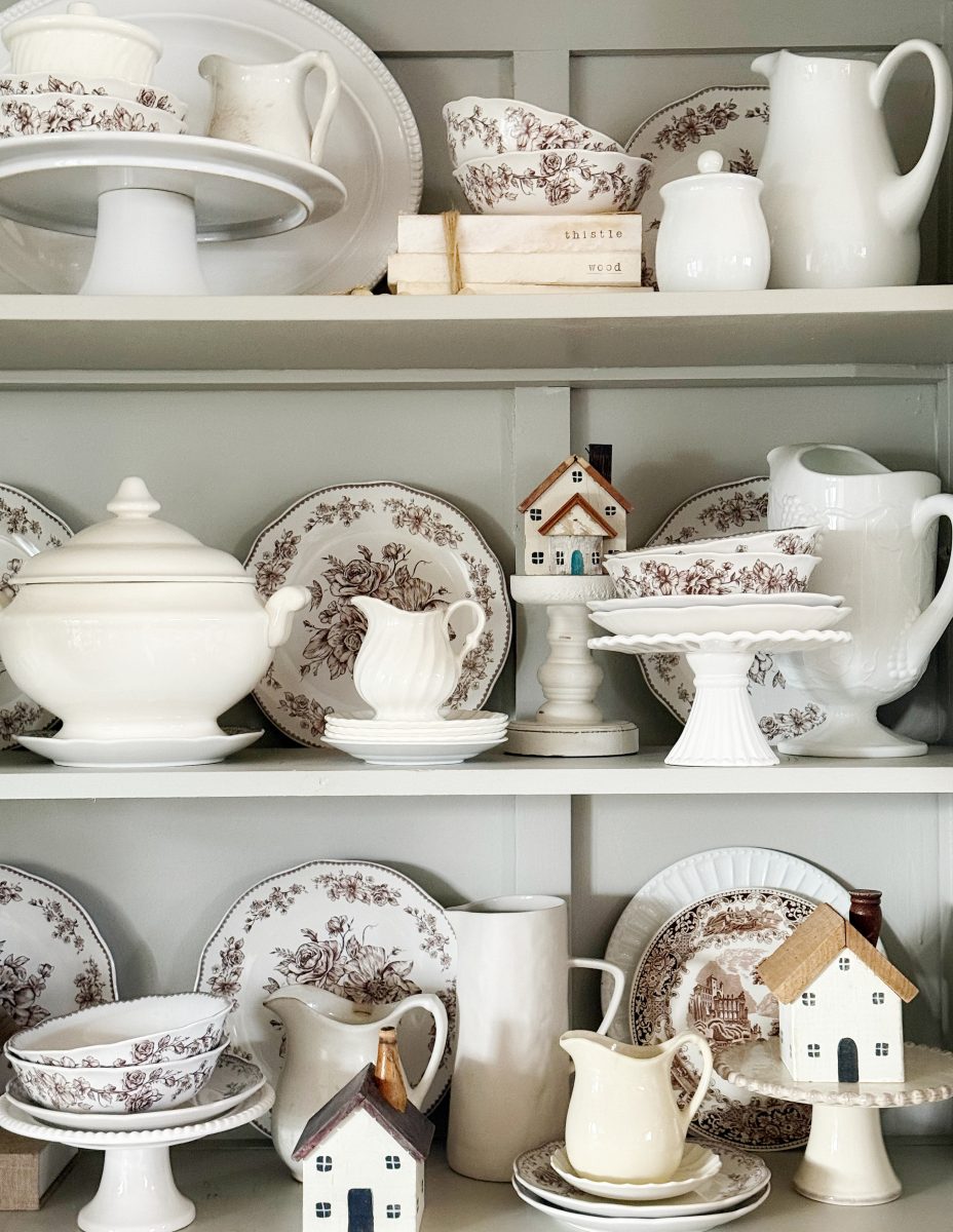 7 Simple Steps to Style a Hutch 7 Simple Steps to Style a Hutch