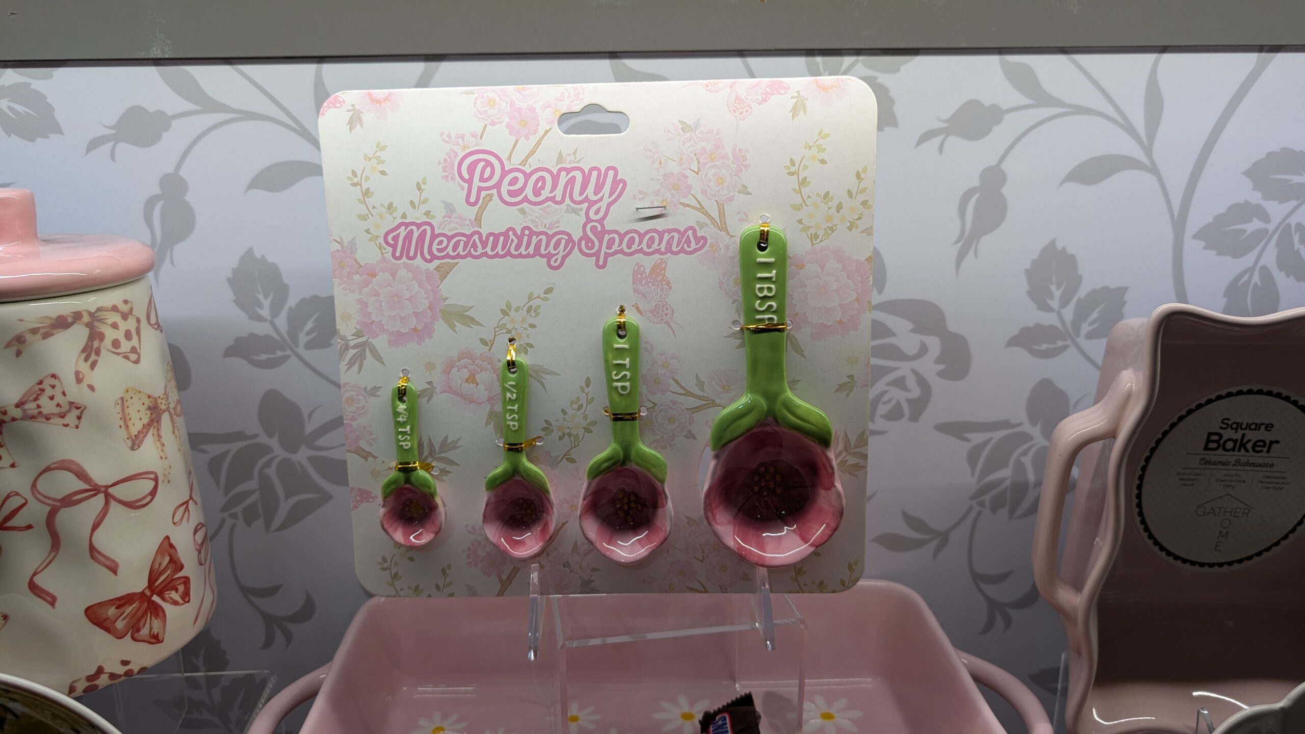 peony measuring spoons. 10 strawberry street.