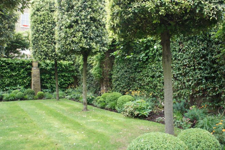 neisha_crosland_13_06_11_07