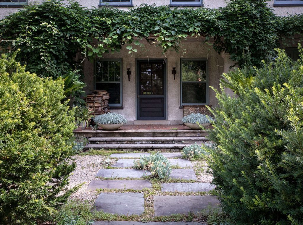 A Historic Garden in Boston Gets a Romantic Update