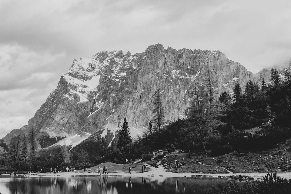 Seasonal Ritual: Frosted Paths & Hearthbound Light