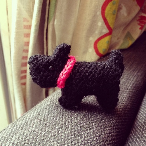 tiny scottie dog