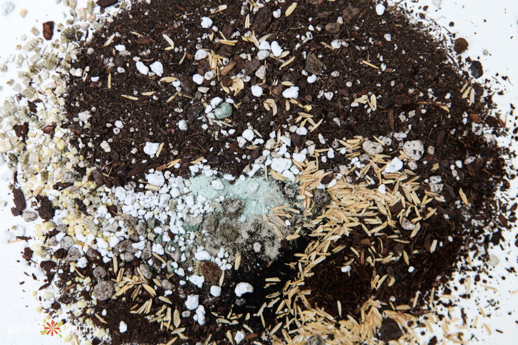 granular organic fertilizer blend