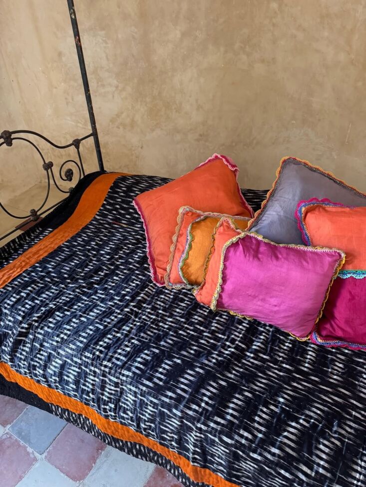 the aurelia/single ink drop quilt; $740. 22