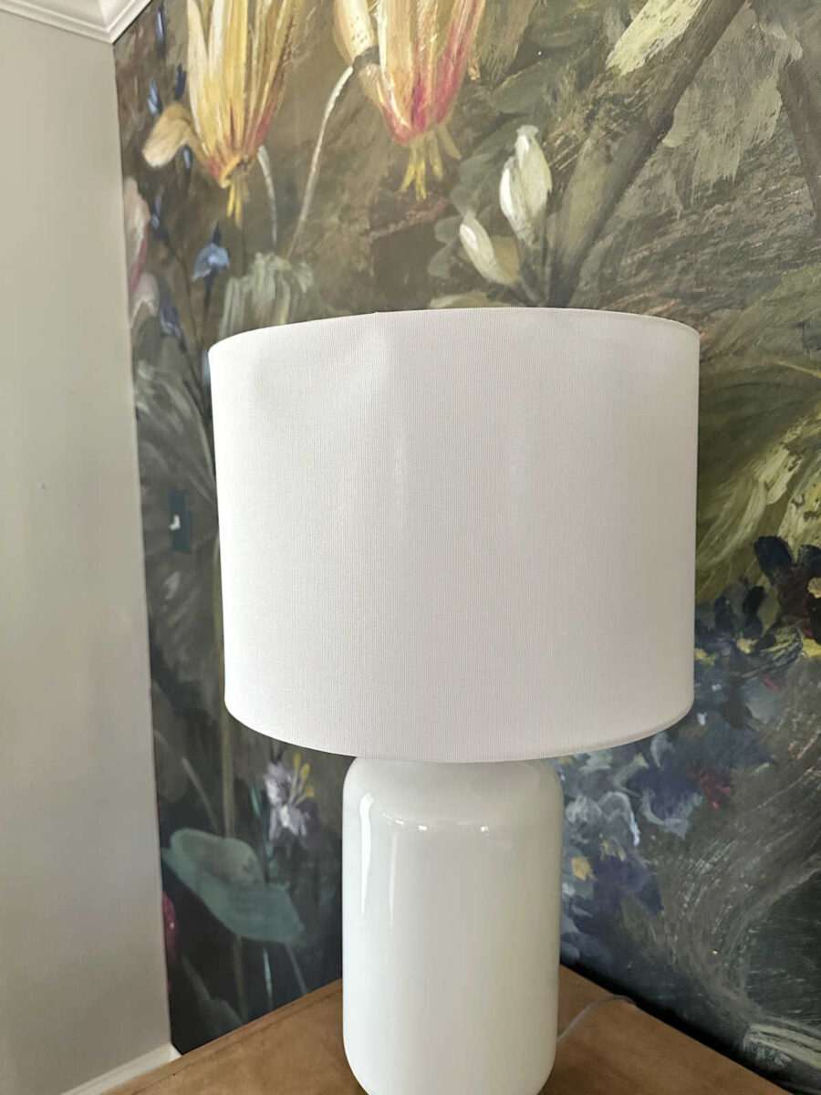 entryway table lamp challenge (plus, i really want to paint the console table!) 1 entryway table lamp
