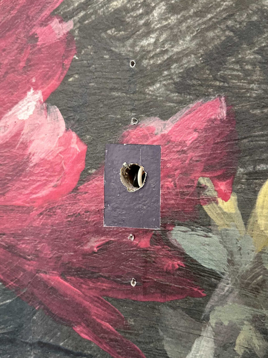 repairing holes in wallpaper (i'm amazed at how good this looks!!) 71 repairing holes in wallpaper (i'm amazed at how good this looks!!)