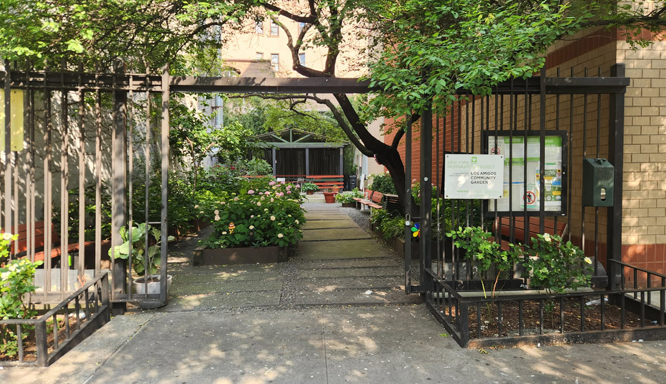 entrance to community garden in nyc