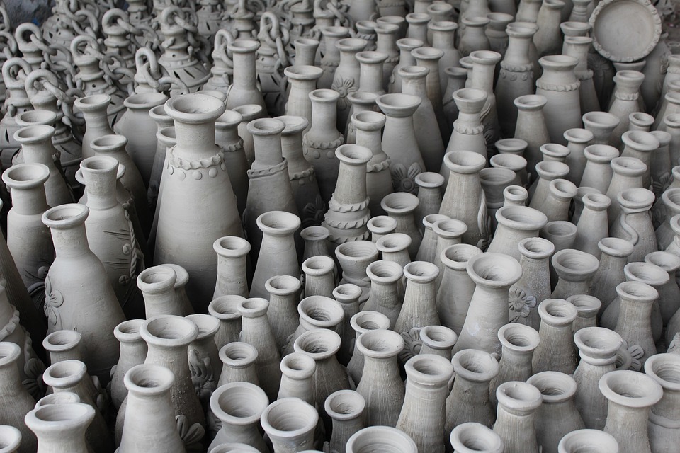 Poetic Guide: Weaving Dusk Threads Through Magnolia Veils