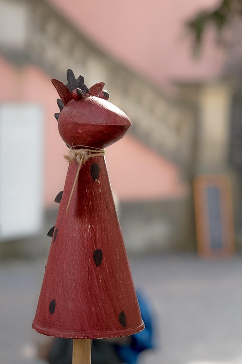 Eco How-To: Harvesting Whispers from Fall Leaves