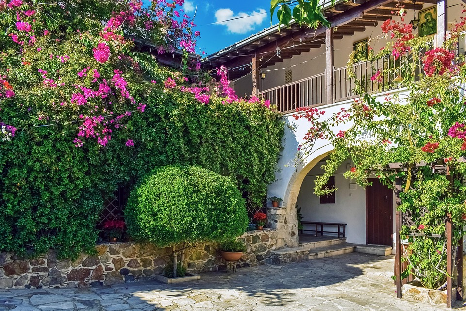 Eco How-To: Nurturing Edible Quiet Corners