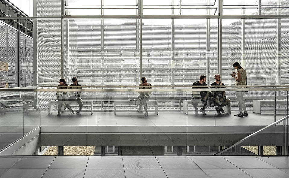 Symbolic Essay on Seasonal Breathing Spaces