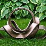 Eco How-To: Building Beehive Homes From Lichen and Willow