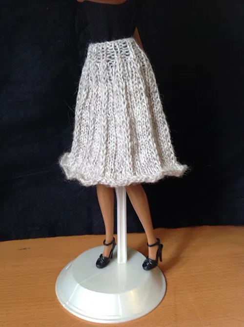 knitted barbie skirt free patterns ⋆ bright stuffs
